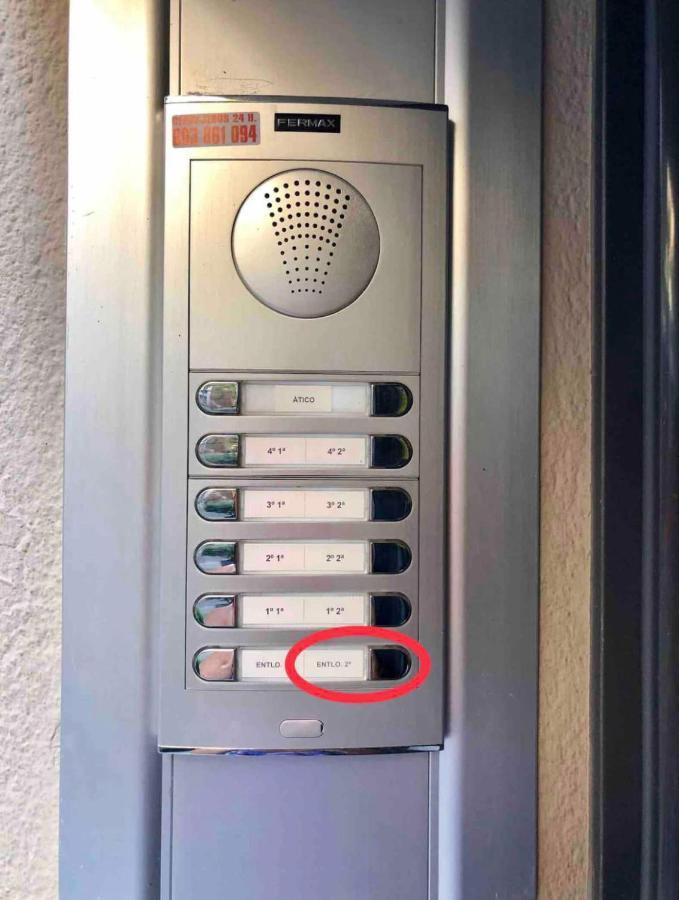 Sagrada Familia- Excelente Ubicacion Apartamento *