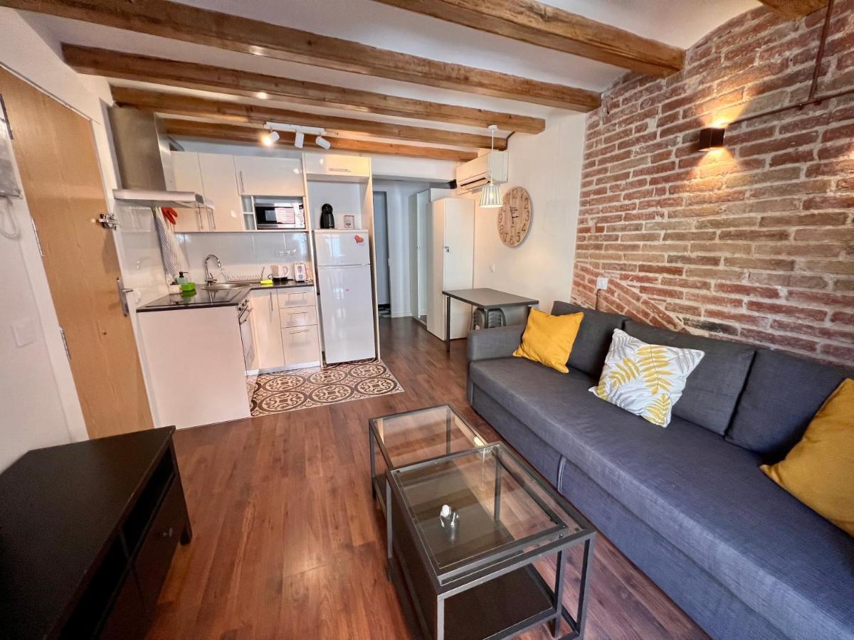 Apartamento Sagrada Familia- Excelente Ubicacion *